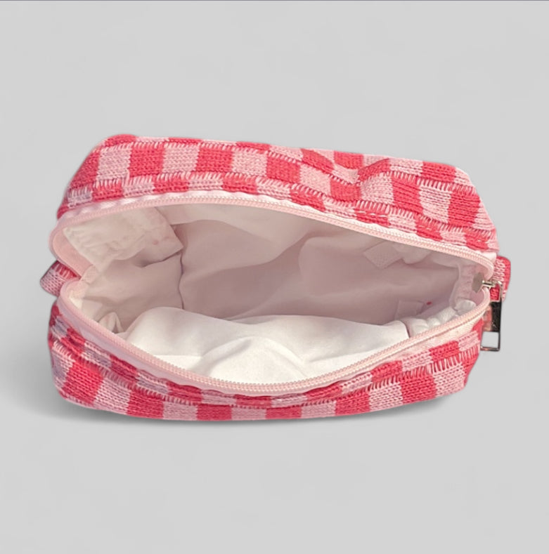 Checkered Knit Pouch