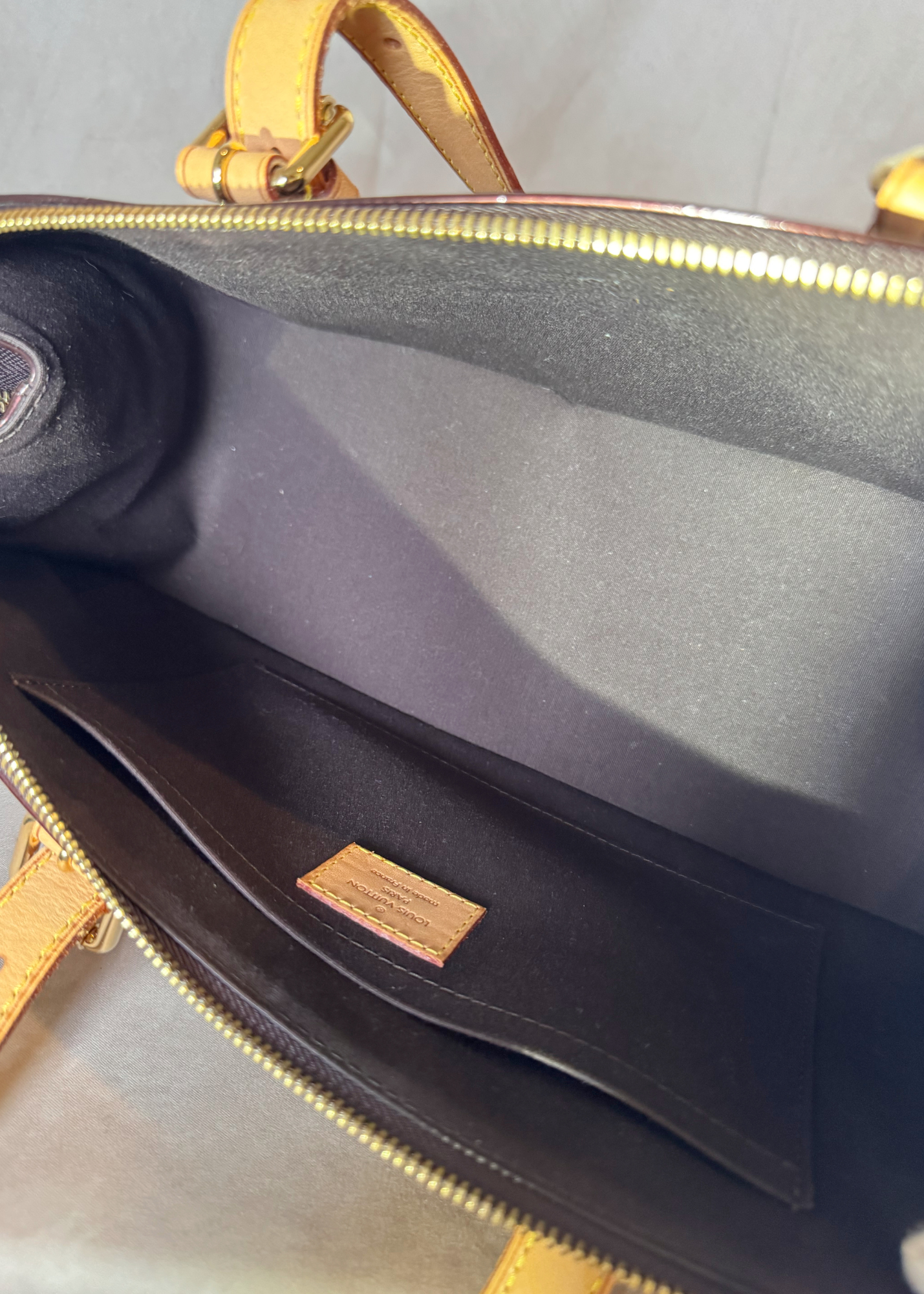 Louis Vuitton Vernis Rosewood Avenue hand bag w/ matching wallet