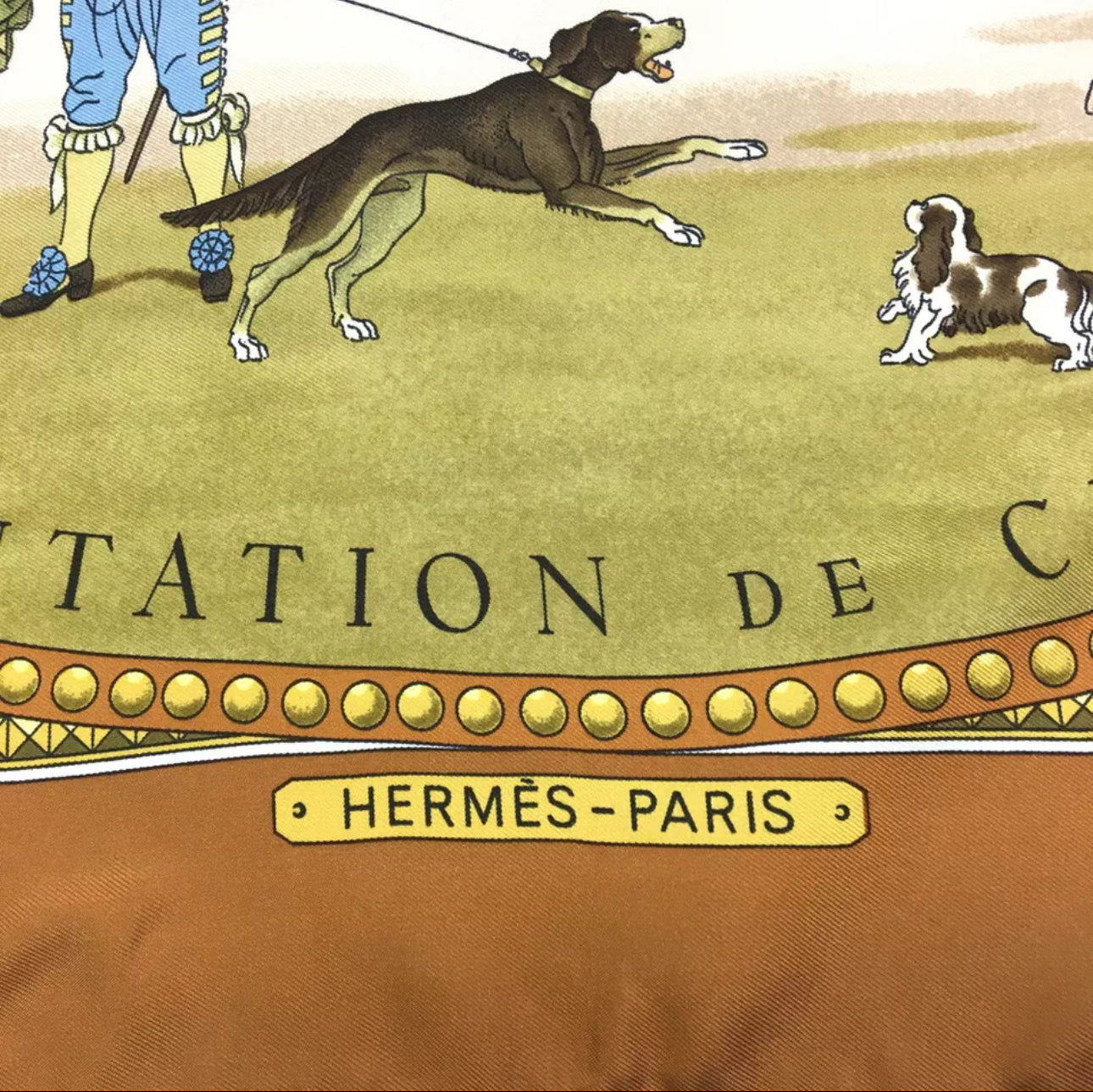 Hermes Presentation De Chevaux Carr size 90- 100% silk